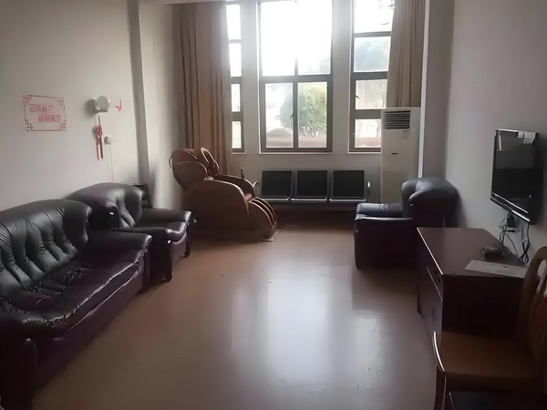 玩转异世：穿越之力舞曦然